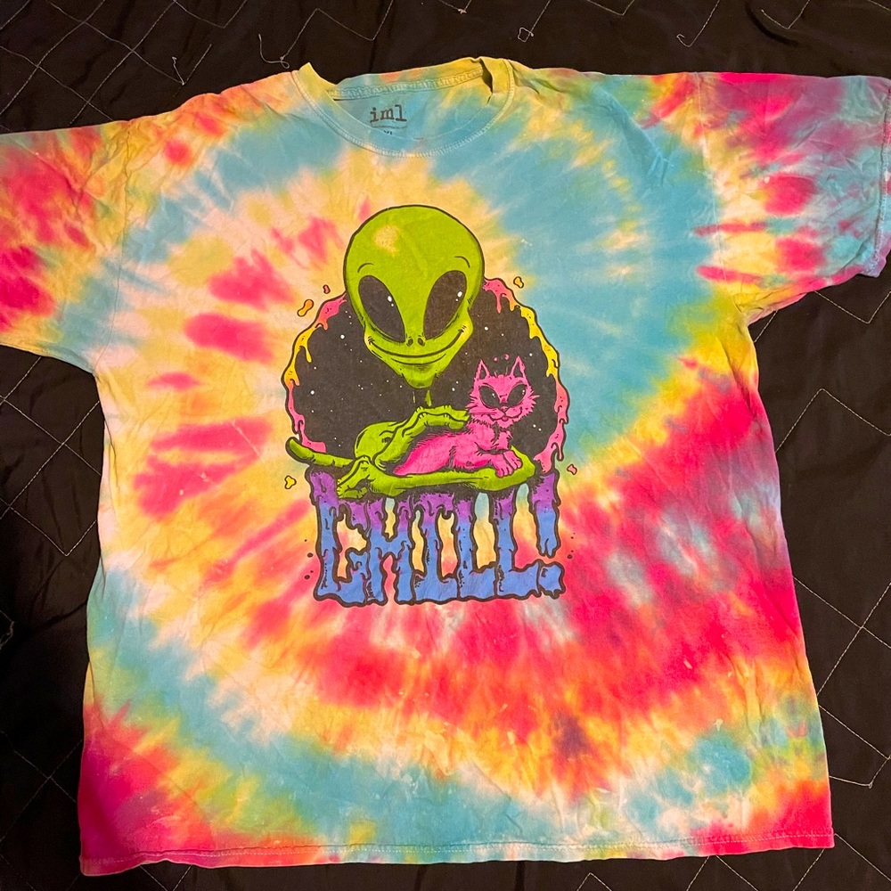 “Chill” Trippy Cat Shirt